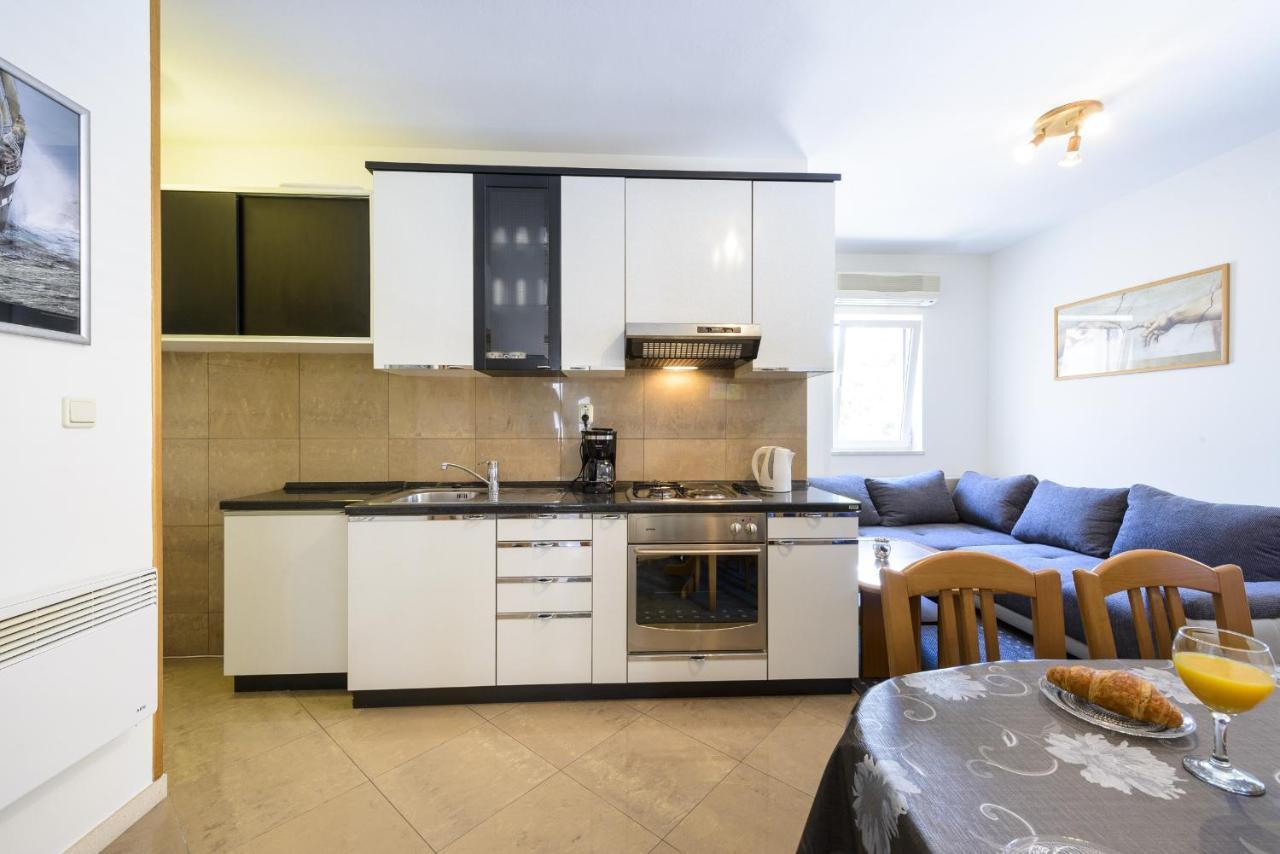 Apartment Tija Two Bedroom Apartment With Balcony And Partial Sea View Dubrovnik Exterior foto